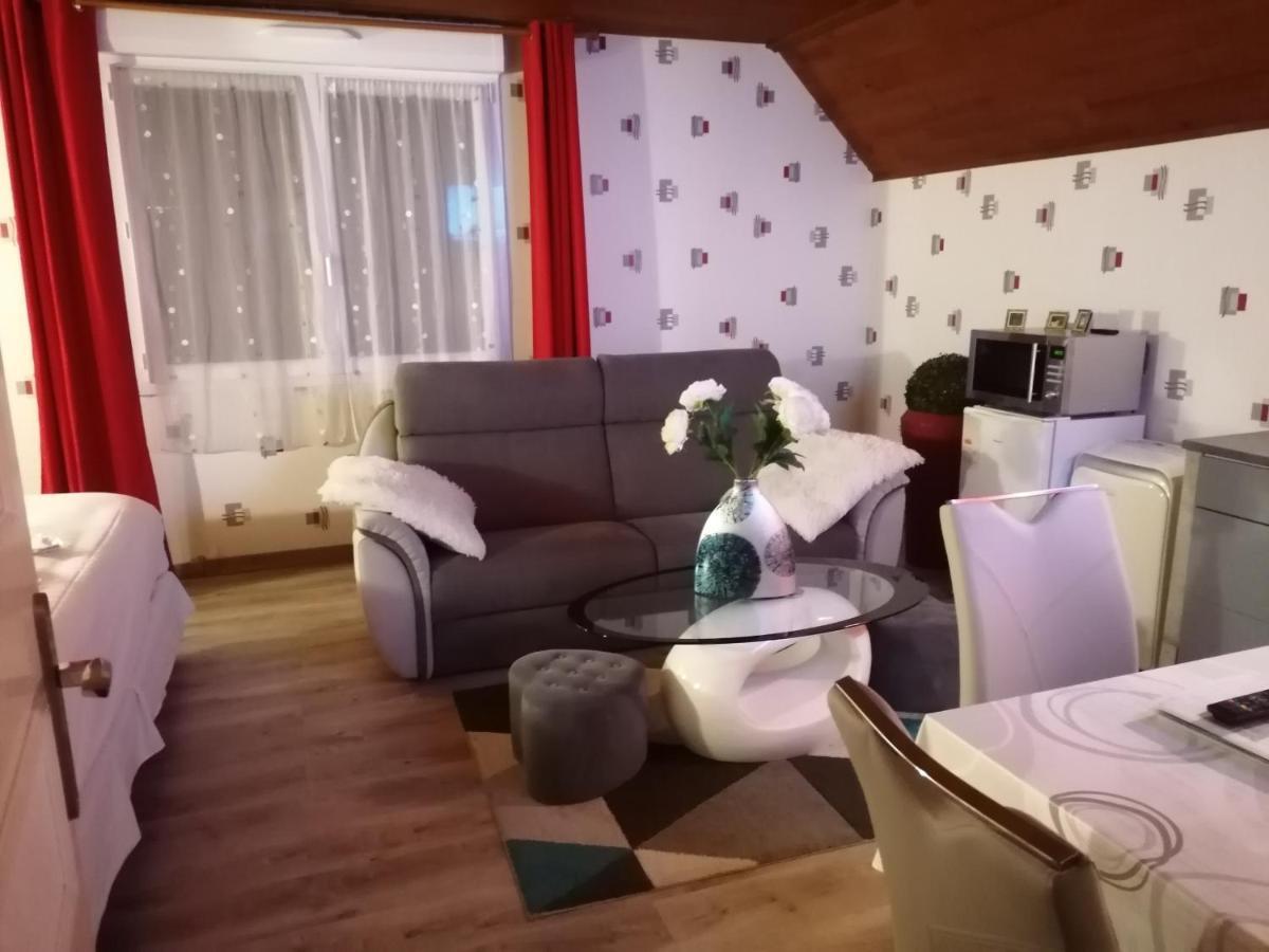 Chambres Du Jardin Fleuri Saint-Aubin-lès-Elbeuf 外观 照片