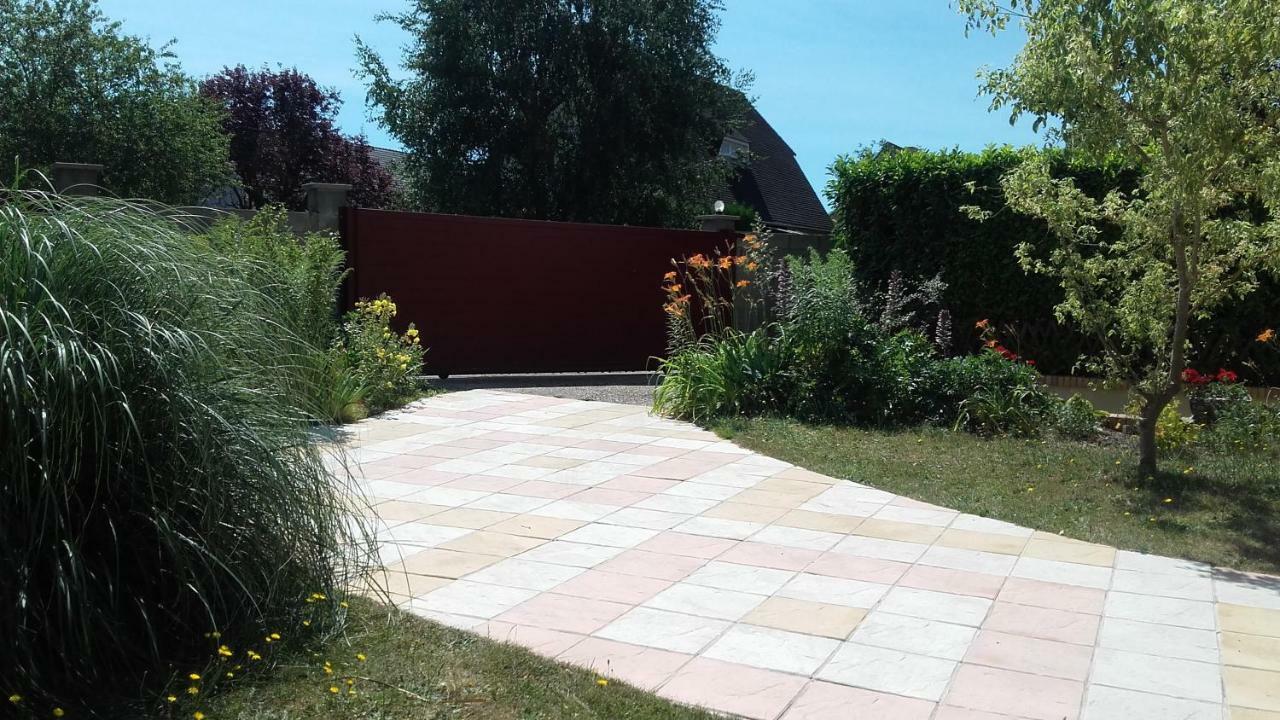 Chambres Du Jardin Fleuri Saint-Aubin-lès-Elbeuf 外观 照片