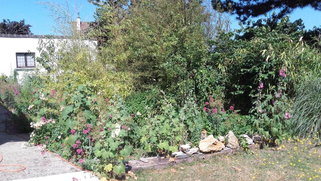 Chambres Du Jardin Fleuri Saint-Aubin-lès-Elbeuf 外观 照片