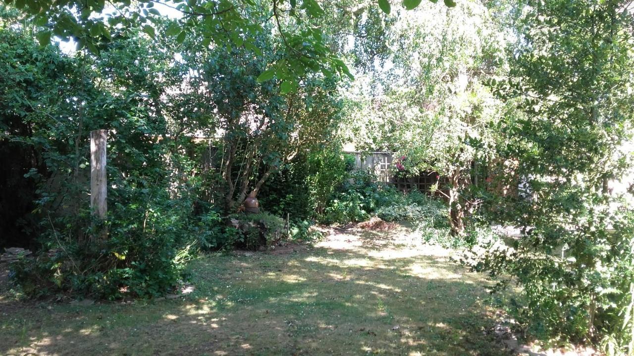 Chambres Du Jardin Fleuri Saint-Aubin-lès-Elbeuf 外观 照片